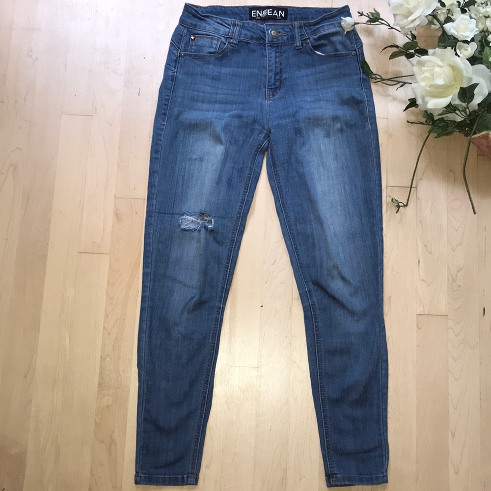 HighRise Ankle skinny Jeans 27X37.5” (US 5)